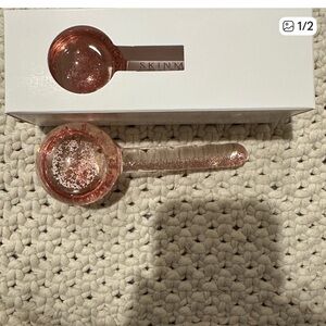 SkinMedica Pink Facial Roller (1)